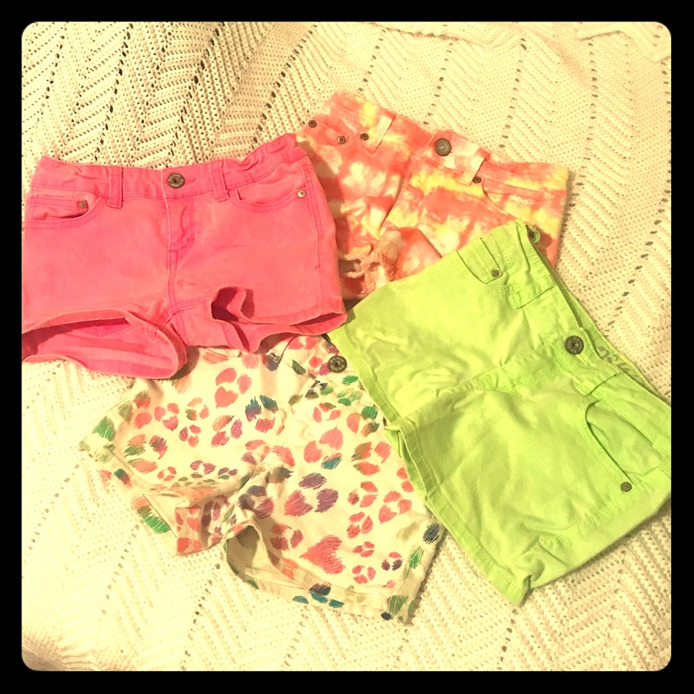 Lot of 4 pairs of girls shorts